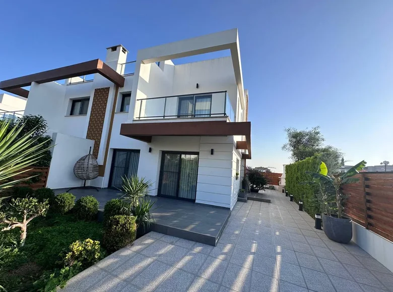 معماری ویلا تریبلکس